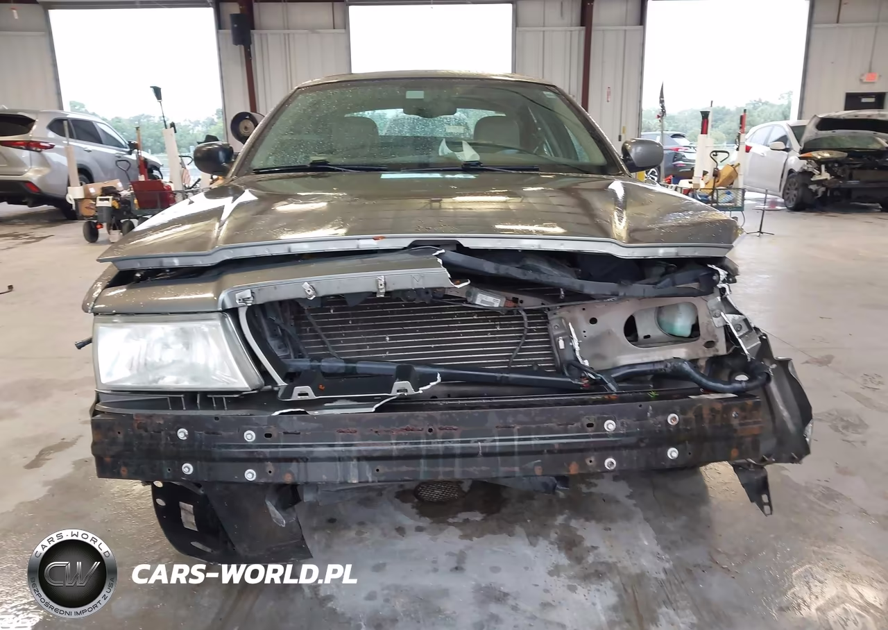 2003 Mercury Grand Marquis Ls VIN:2MEFM75W93X670736 - 13