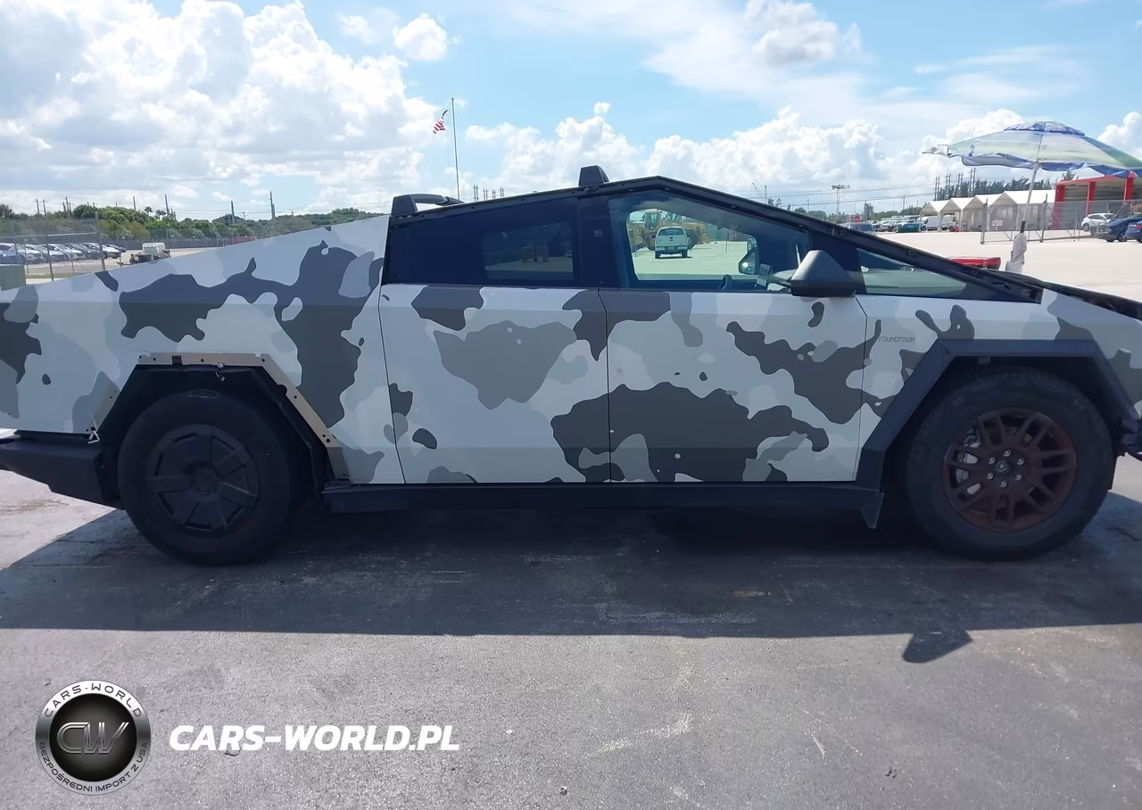 2024 Tesla Cybertruck VIN:7G2CEHEDXRA028521 - 13