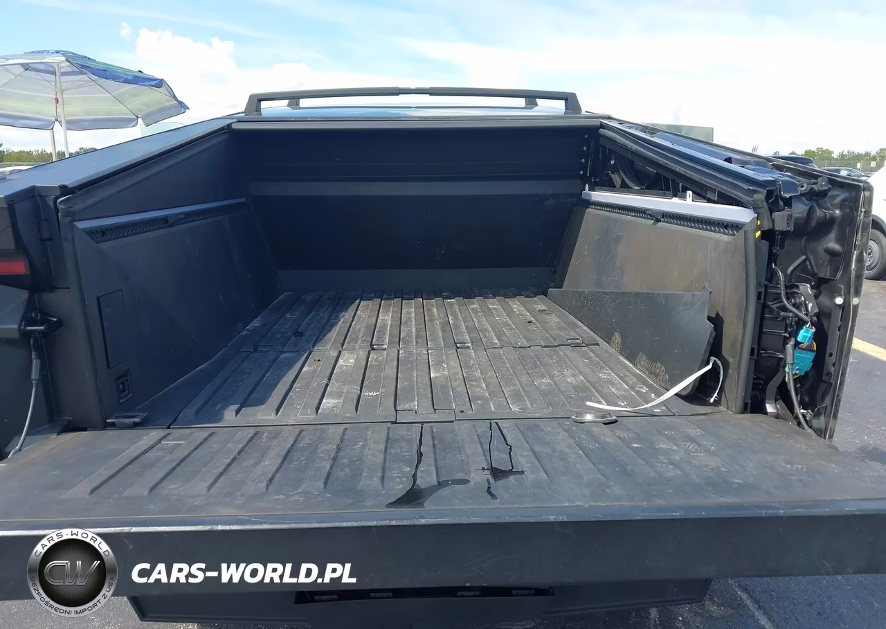 2024 Tesla Cybertruck VIN:7G2CEHEDXRA028521 - 16