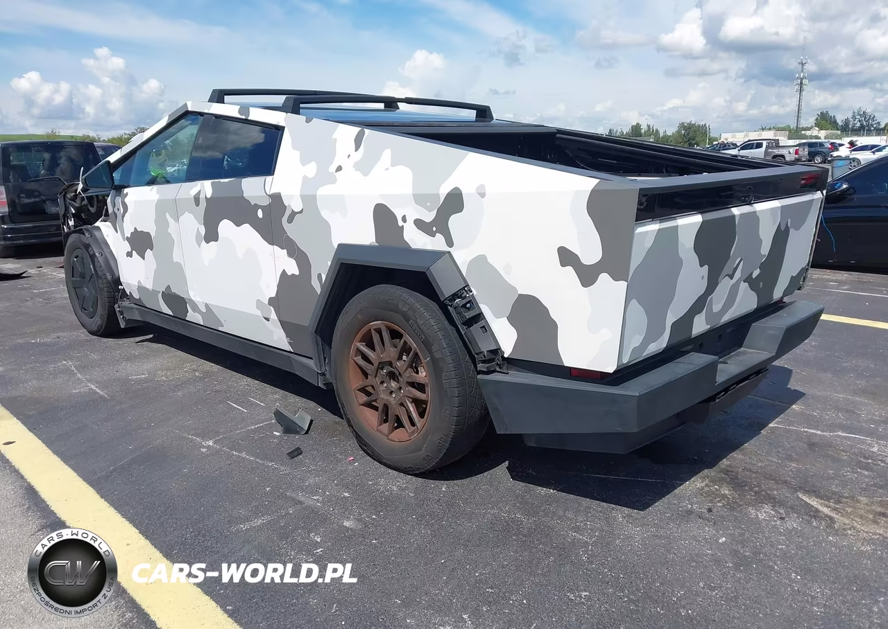 2024 Tesla Cybertruck VIN:7G2CEHEDXRA028521 - 3
