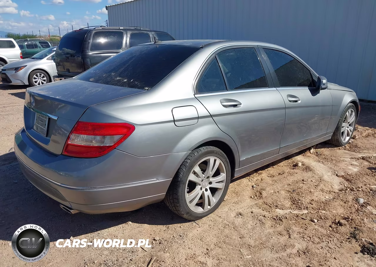 2011 Mercedes-Benz C 300 Luxury VIN:WDDGF5EB6BA508738 - 4