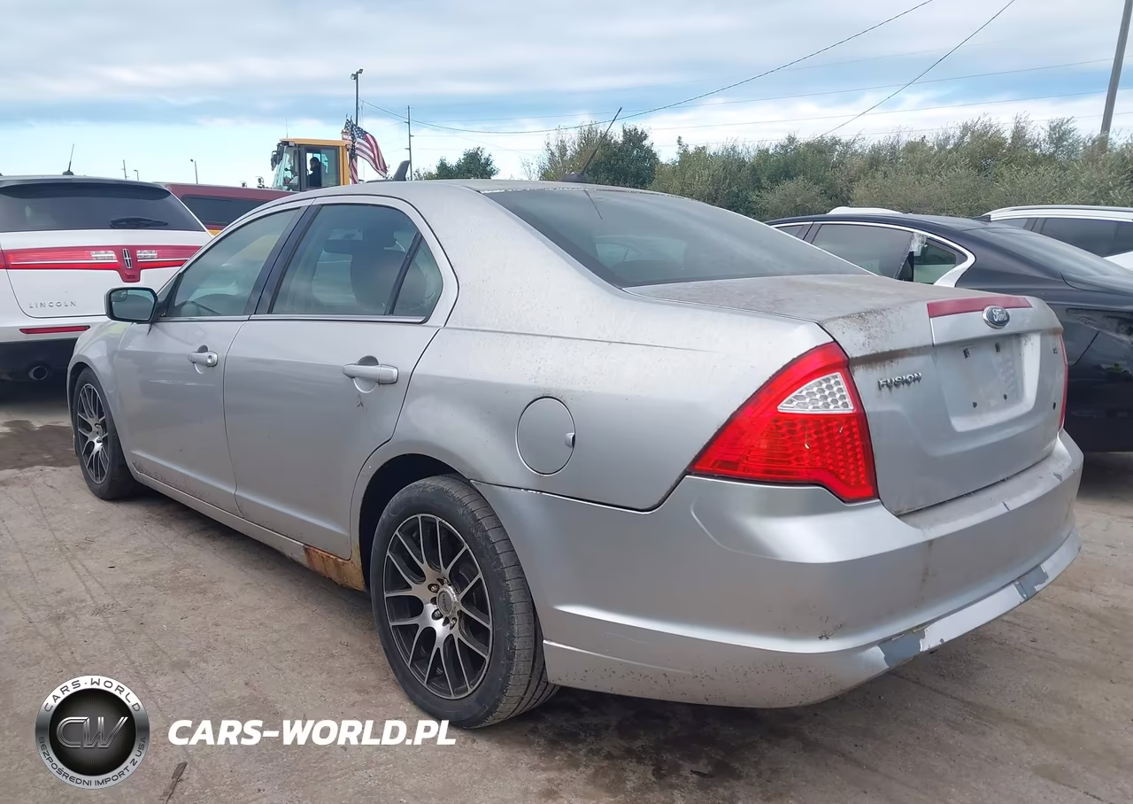 2012 Ford Fusion Se VIN:3FAHP0HA8CR332063 - 3