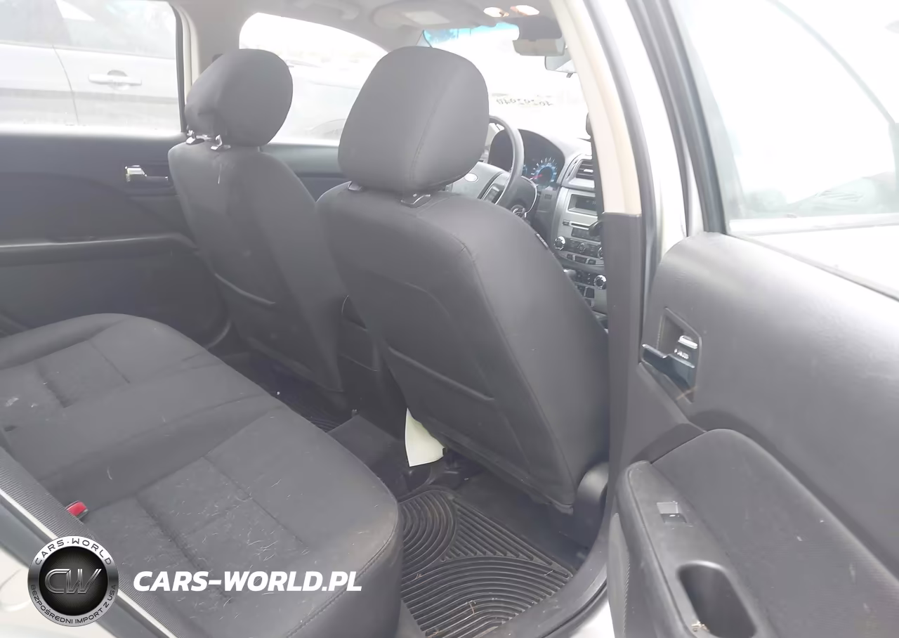 2012 Ford Fusion Se VIN:3FAHP0HA8CR332063 - 8