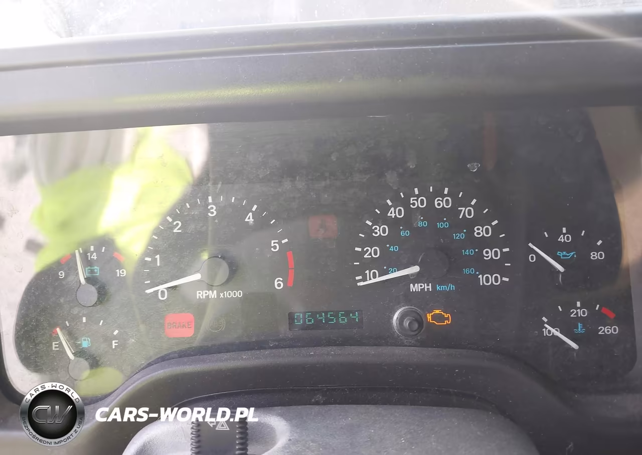 2000 Jeep Wrangler Sahara VIN:1J4FA59S4YP716275 - 7
