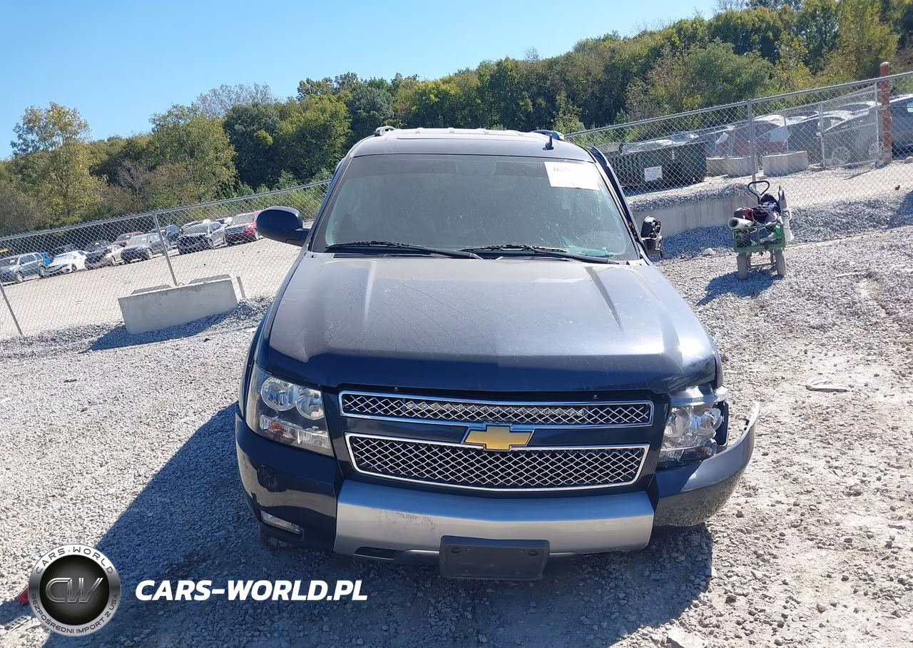 2013 Chevrolet Tahoe Lt VIN:1GNSKBE09DR204554 - 13