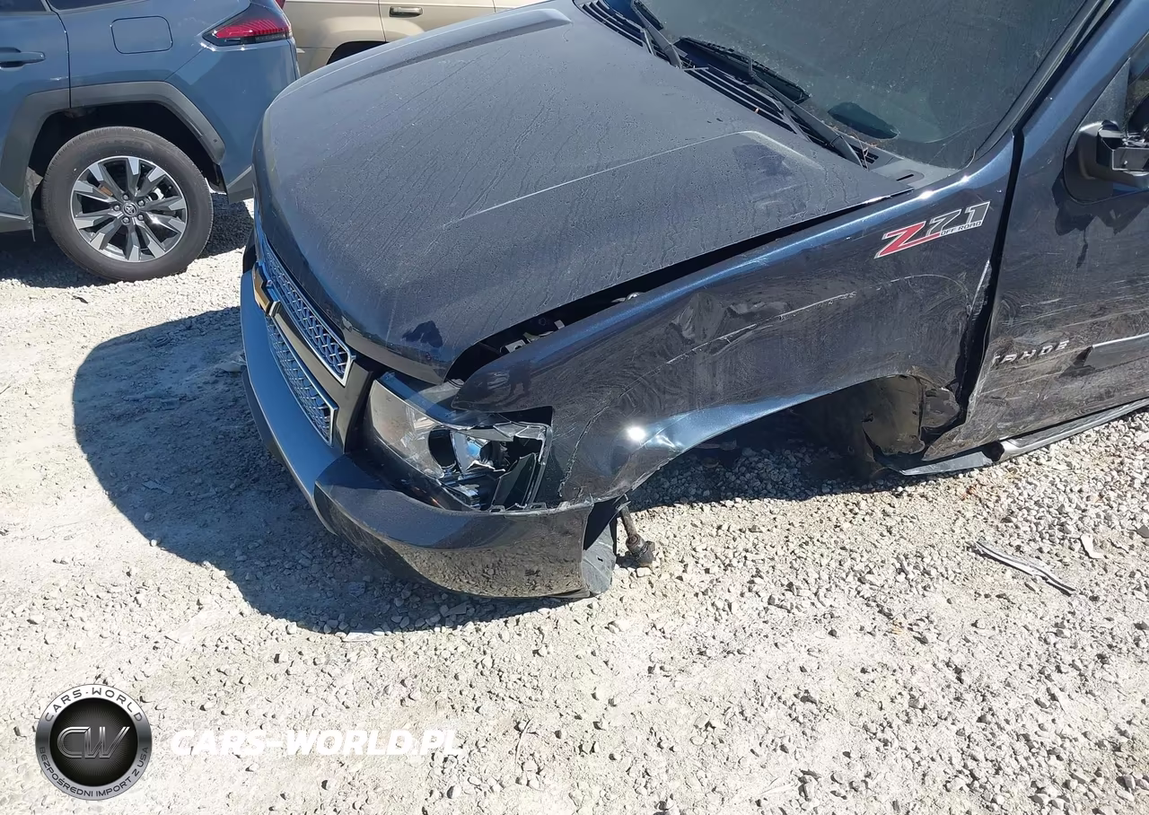 2013 Chevrolet Tahoe Lt VIN:1GNSKBE09DR204554 - 6
