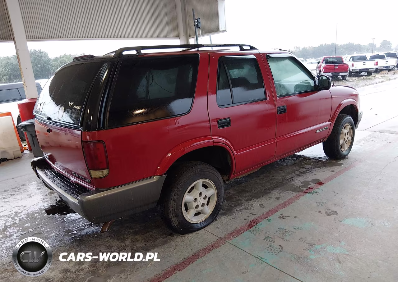 1997 Chevrolet Blazer VIN:1GNDT13W6V2162409 - 4