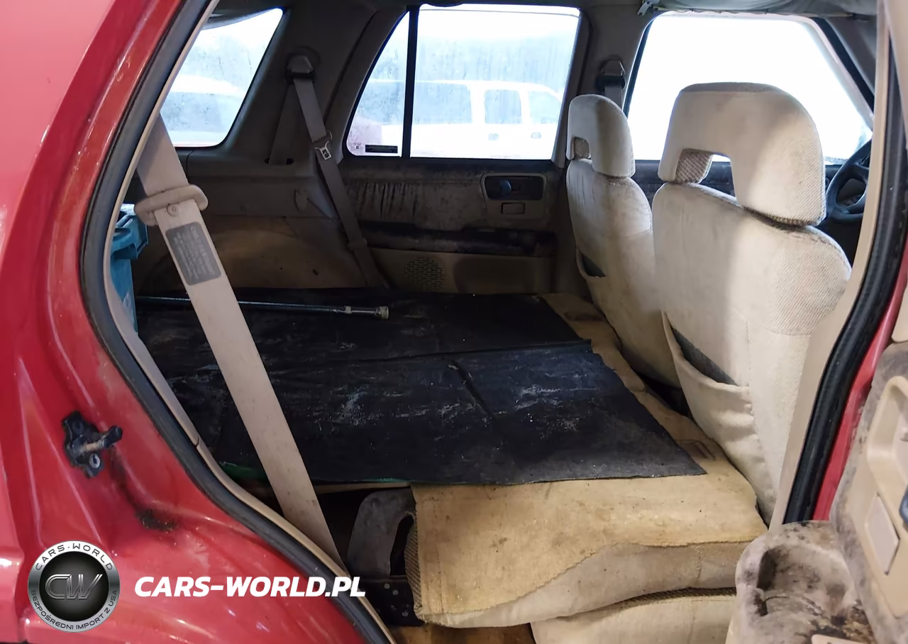 1997 Chevrolet Blazer VIN:1GNDT13W6V2162409 - 8