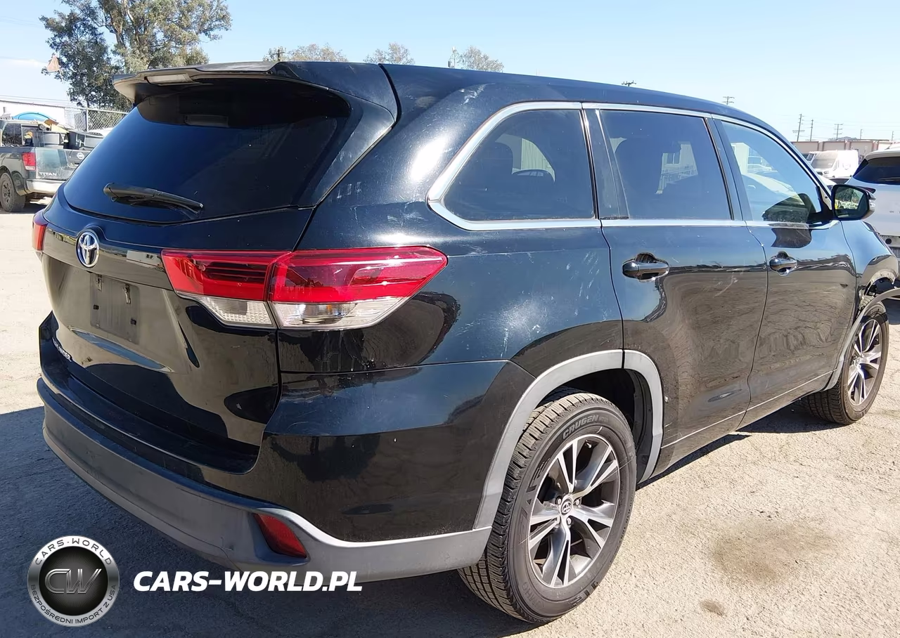 2017 Toyota Highlander Le VIN:5TDZZRFH3HS203276 - 4