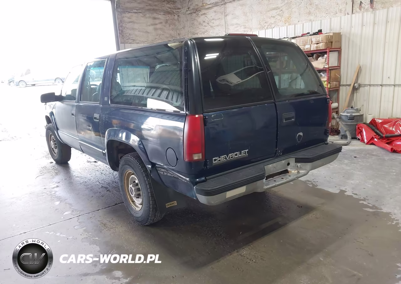 1994 Chevrolet Suburban K2500 VIN:1GNGK26K3RJ436241 - 3