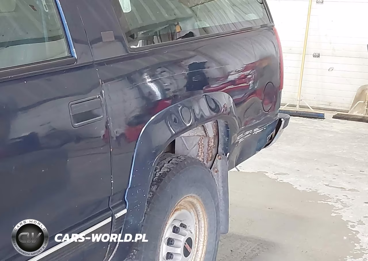1994 Chevrolet Suburban K2500 VIN:1GNGK26K3RJ436241 - 6