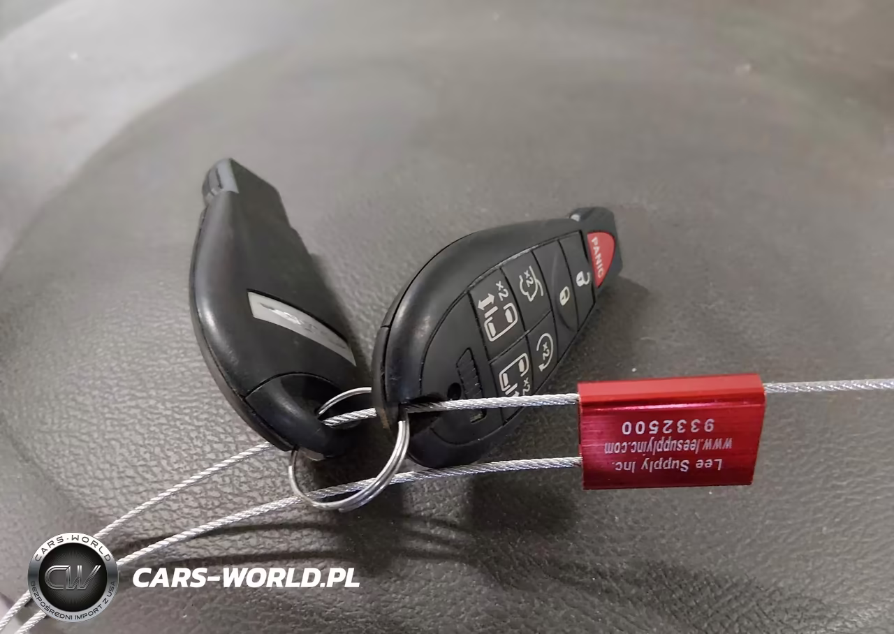 2015 Chrysler Town & Country Touring-L VIN:2C4RC1CGXFR698113 - 11