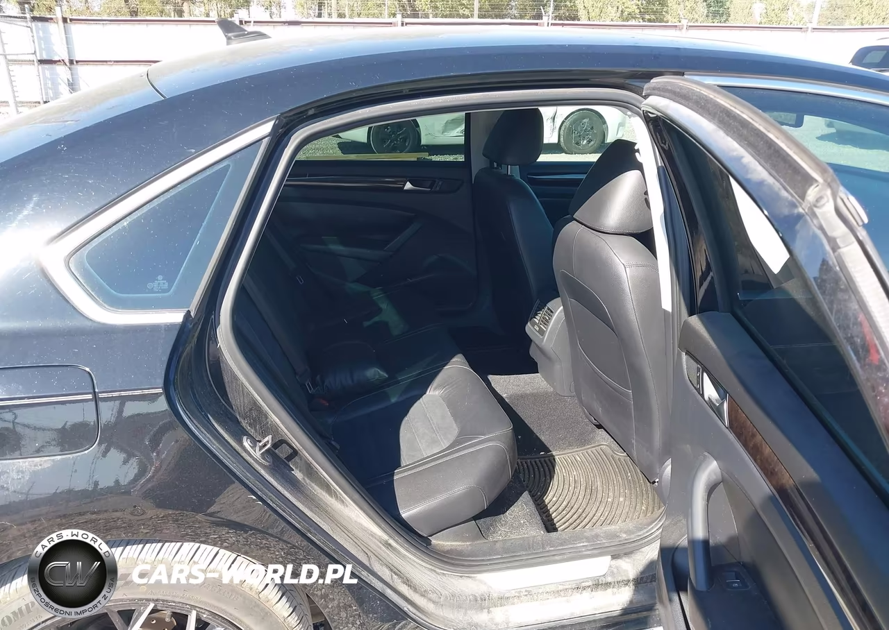 2014 Volkswagen Passat 2.0L Tdi Sel Premium VIN:1VWCN7A34EC062391 - 8