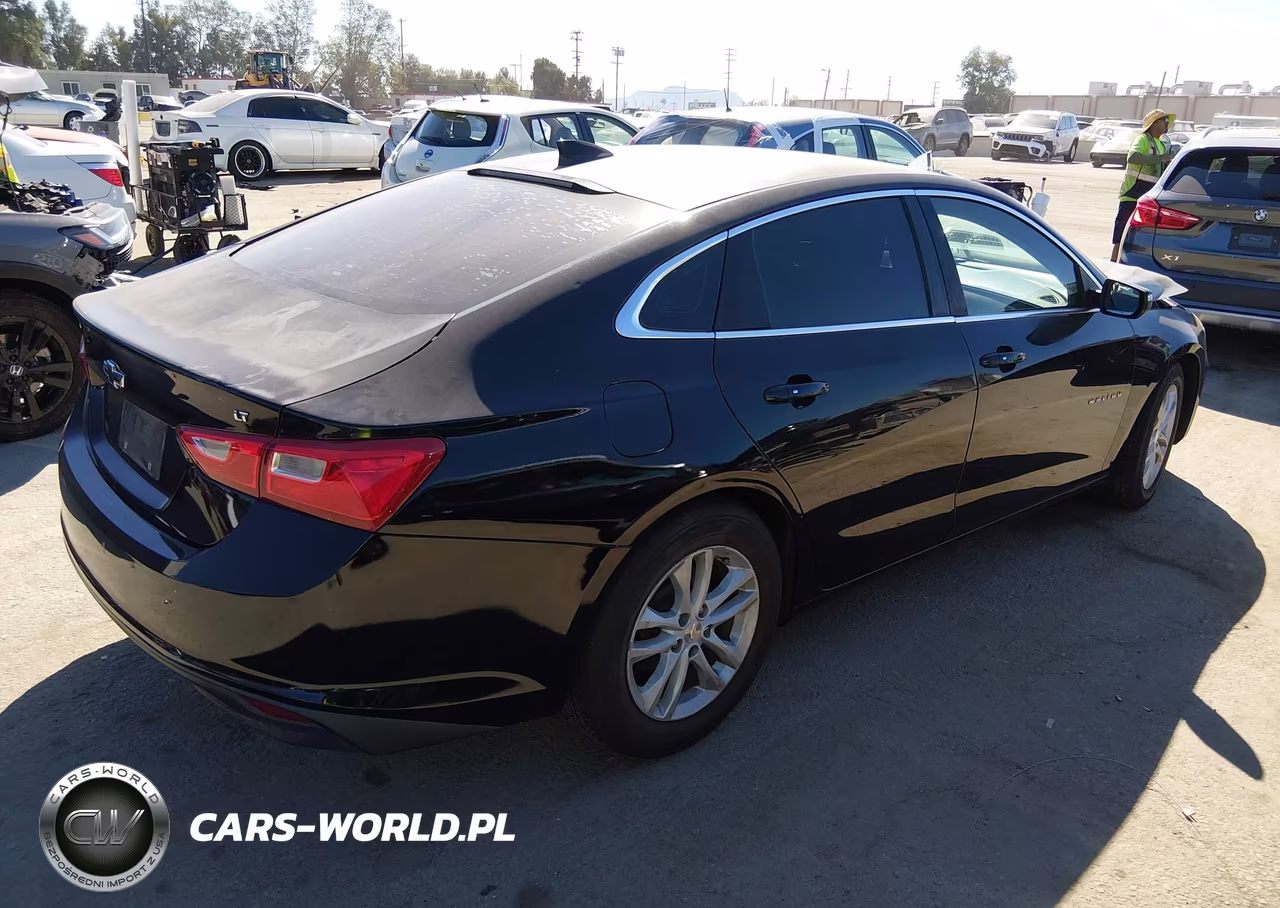 2016 Chevrolet Malibu 1Lt VIN:1G1ZE5STXGF305924 - 4