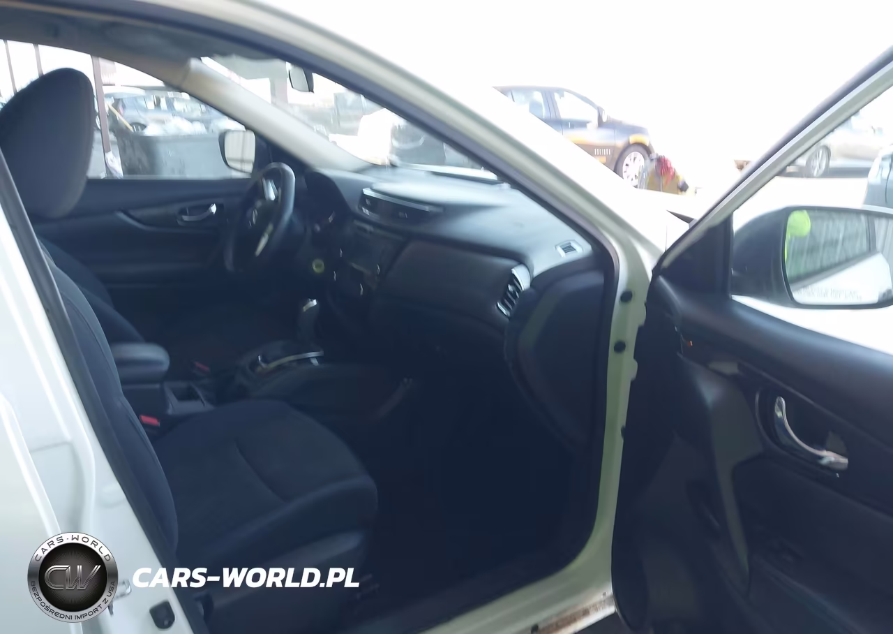 2018 Nissan Rogue S VIN:5N1AT2MV6JC761379 - 5