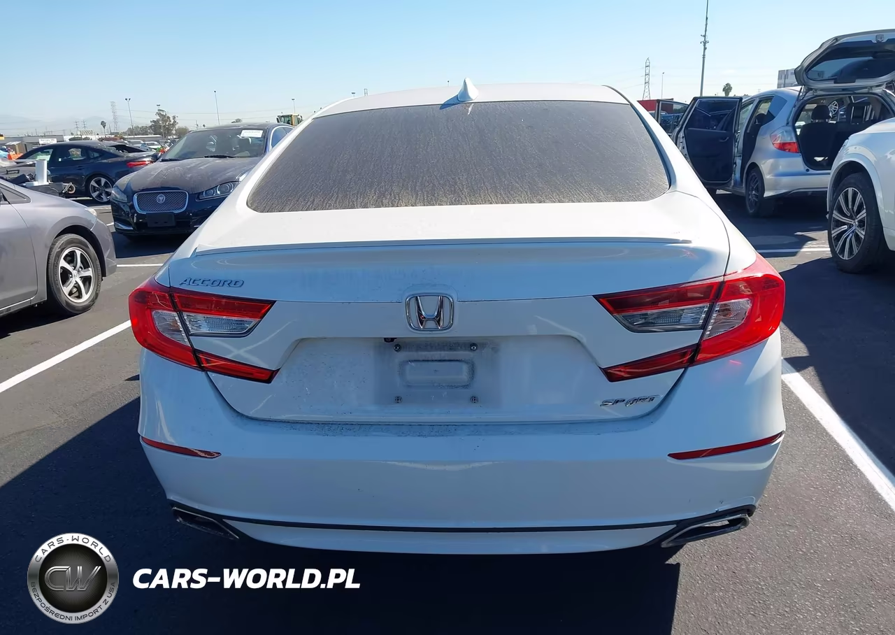 2018 Honda Accord Sport VIN:1HGCV1F30JA255489 - 17