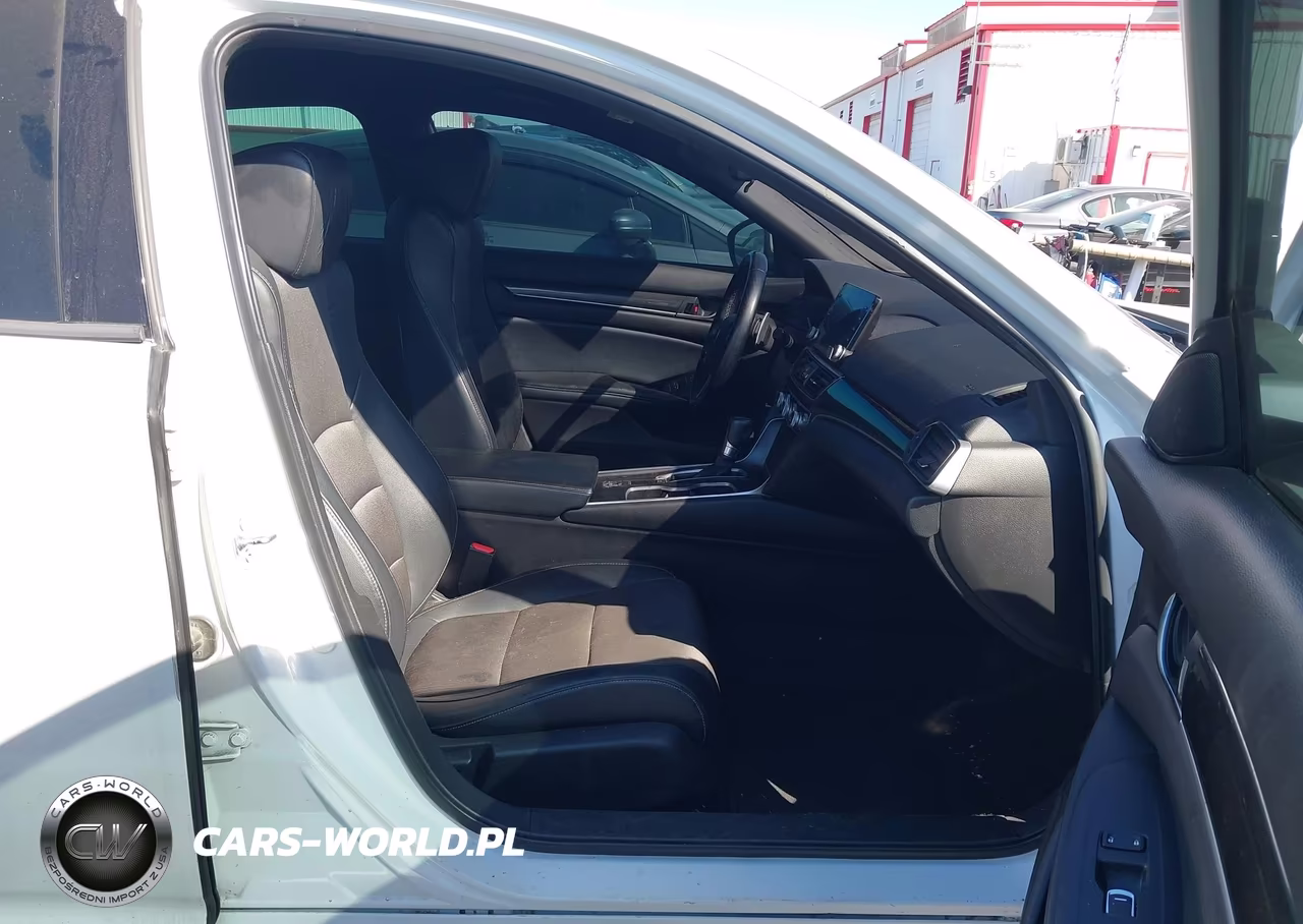 2018 Honda Accord Sport VIN:1HGCV1F30JA255489 - 5