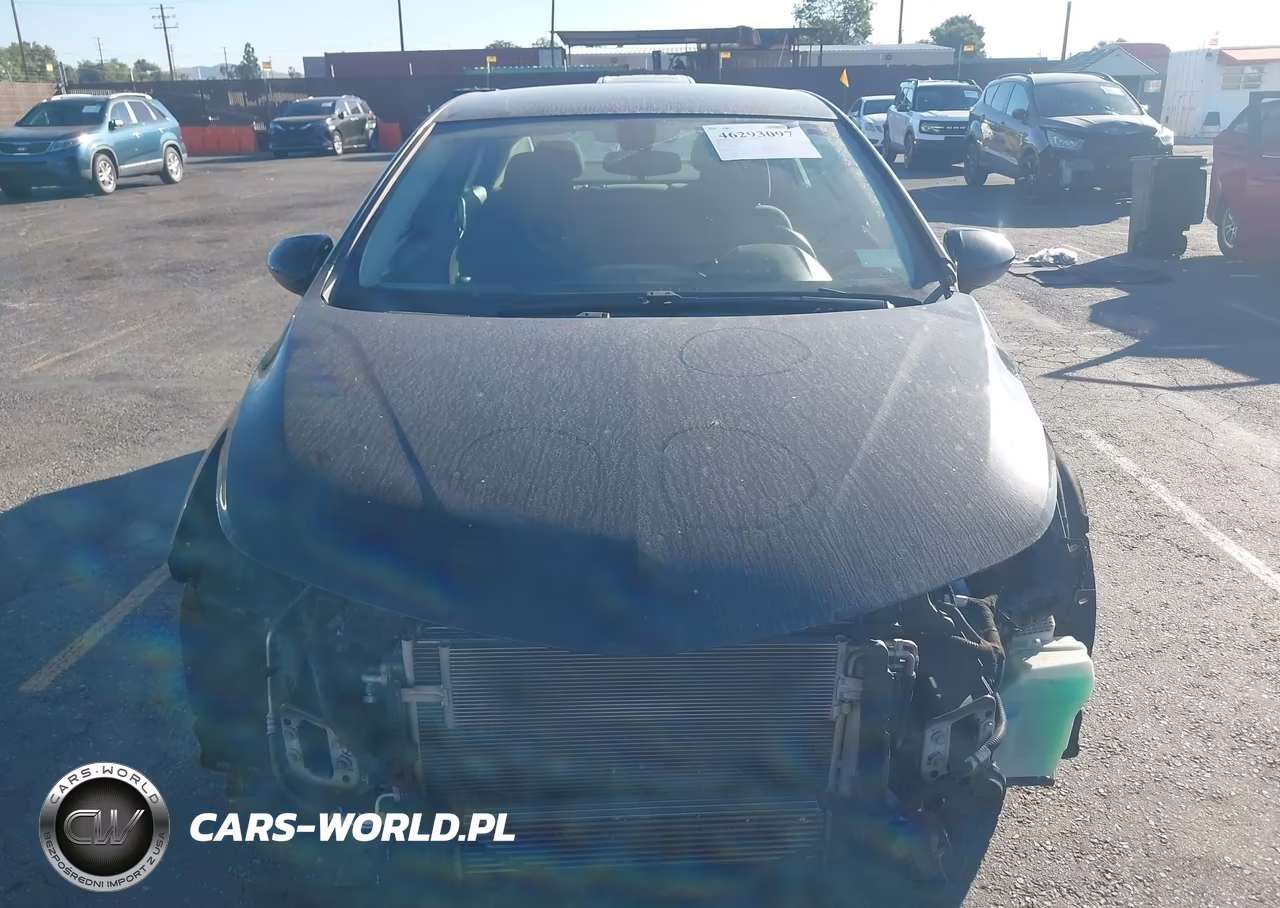 2018 Chevrolet Cruze Lt Auto VIN:1G1BE5SM1J7107325 - 12