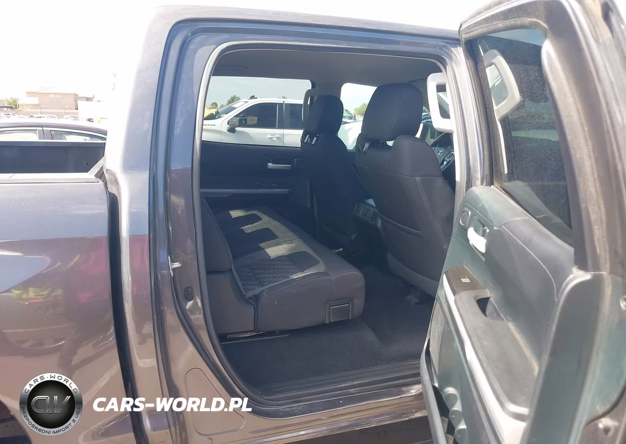 2018 Toyota Tundra Sr5 5.7L V8 VIN:5TFEY5F12JX231499 - 8