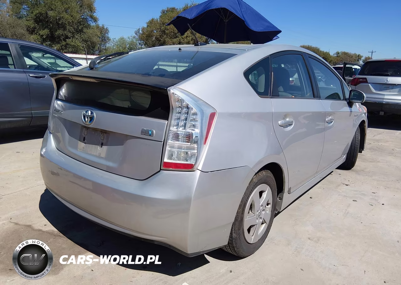 2010 Toyota Prius Ii VIN:JTDKN3DU5A5109311 - 4
