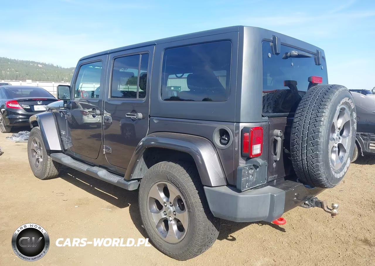 2016 Jeep Wrangler Unlimited Sahara VIN:1C4BJWEG9GL198424 - 3