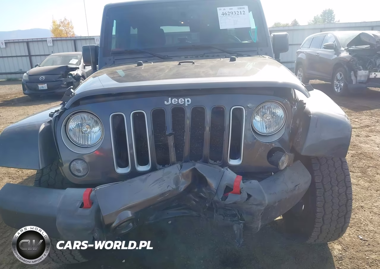 2016 Jeep Wrangler Unlimited Sahara VIN:1C4BJWEG9GL198424 - 6