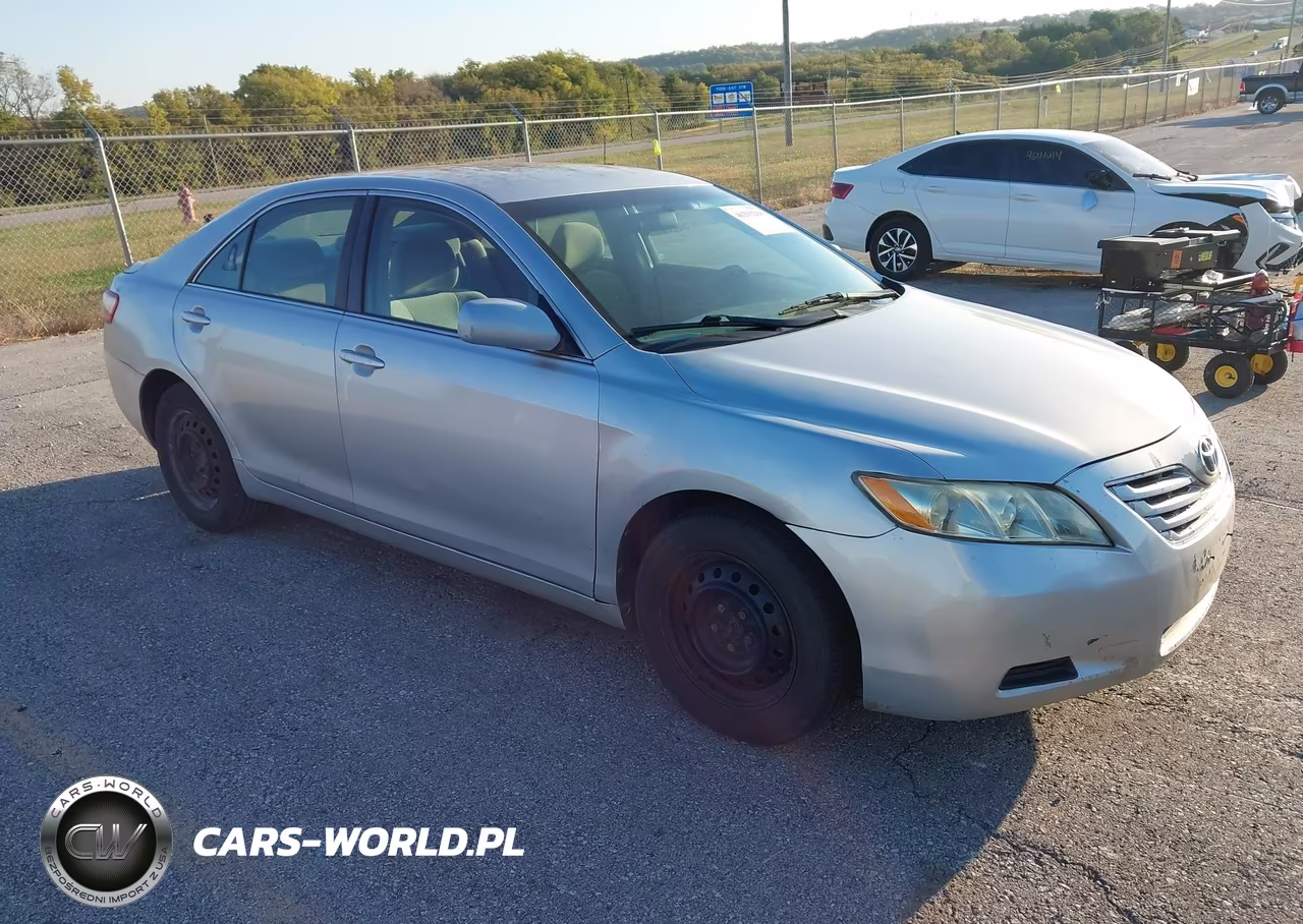 2009 Toyota Camry Le – zdjęcie 1 z 11