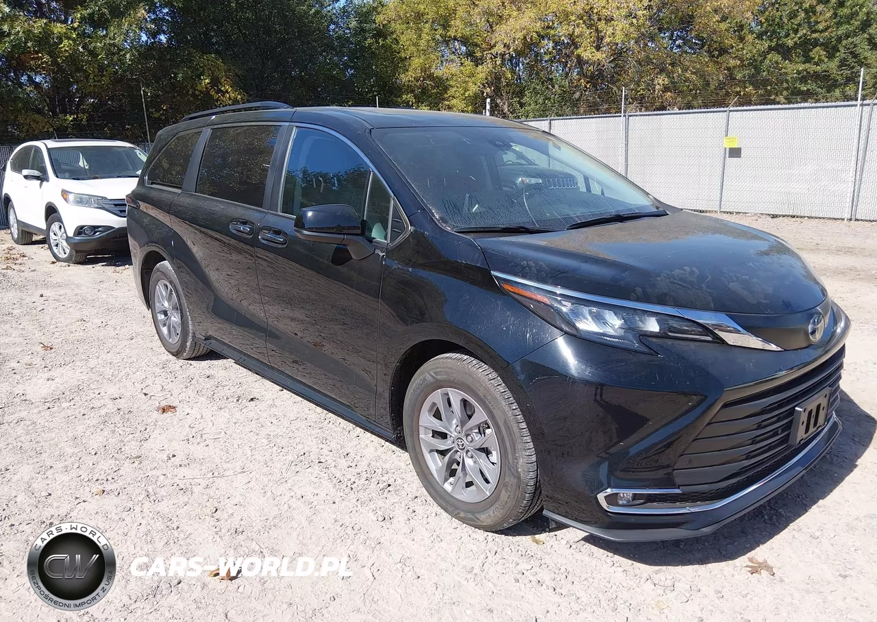 2024 Toyota Sienna Xle – zdjęcie 1 z 11