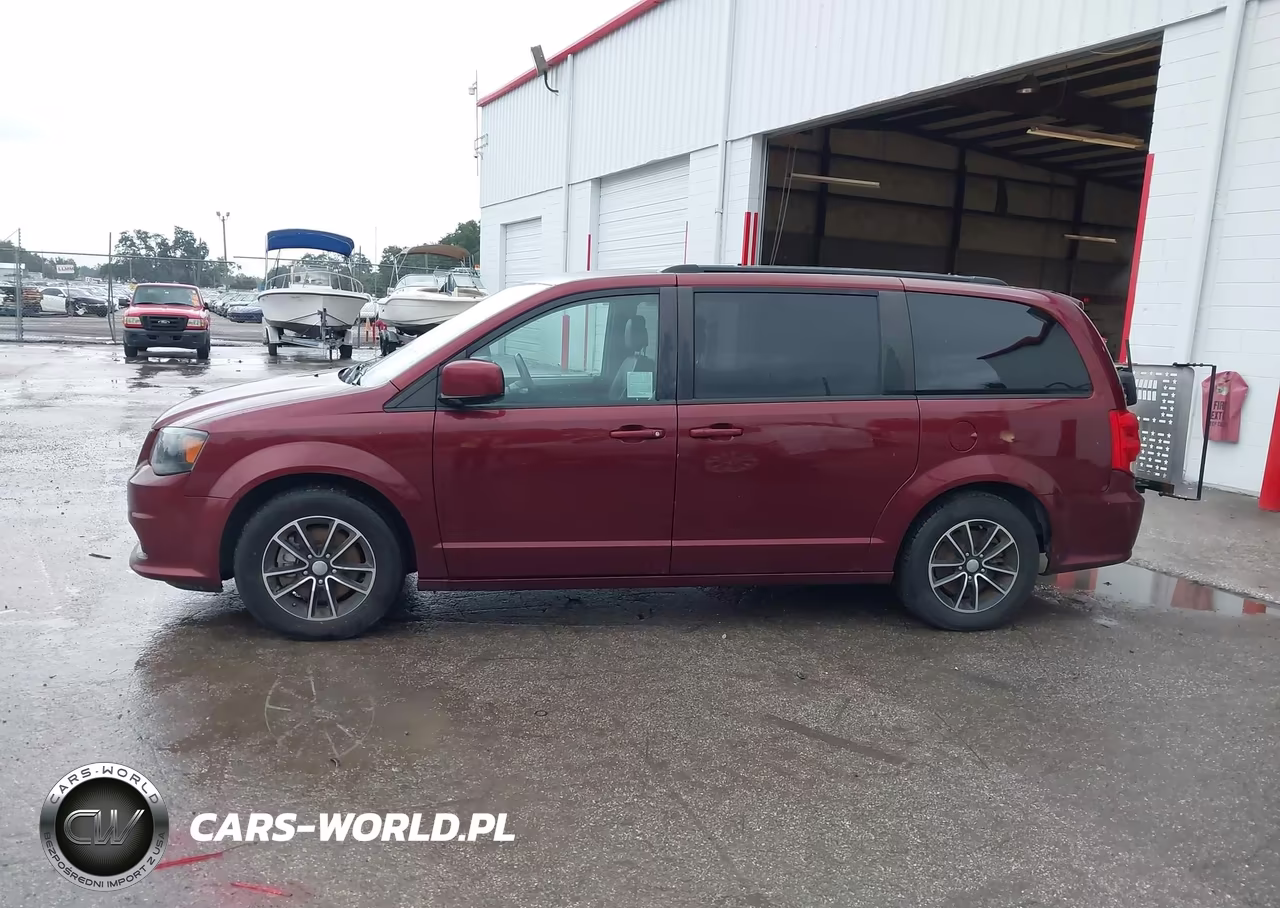 2018 Dodge Grand Caravan Gt VIN:2C4RDGEG6JR343297 - 14