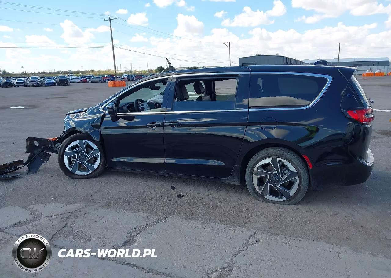 2027 Chrysler Pacifica VIN:2C4RC1GG3VR552693 - 15