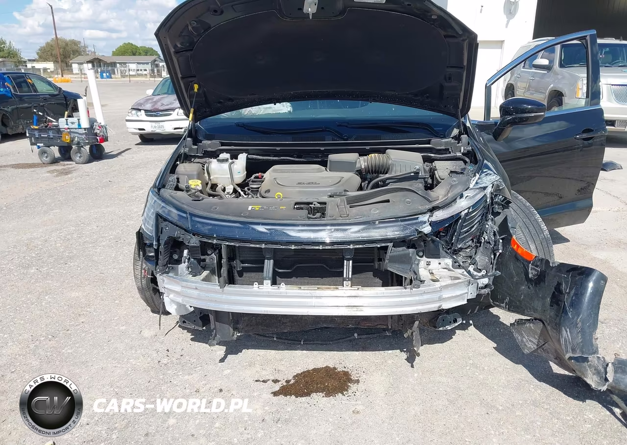 2027 Chrysler Pacifica VIN:2C4RC1GG3VR552693 - 6
