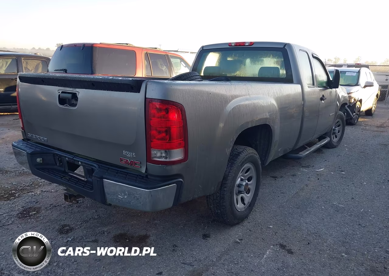 2007 GMC Sierra 1500 Work Truck VIN:1GTEC19J47E579683 - 4