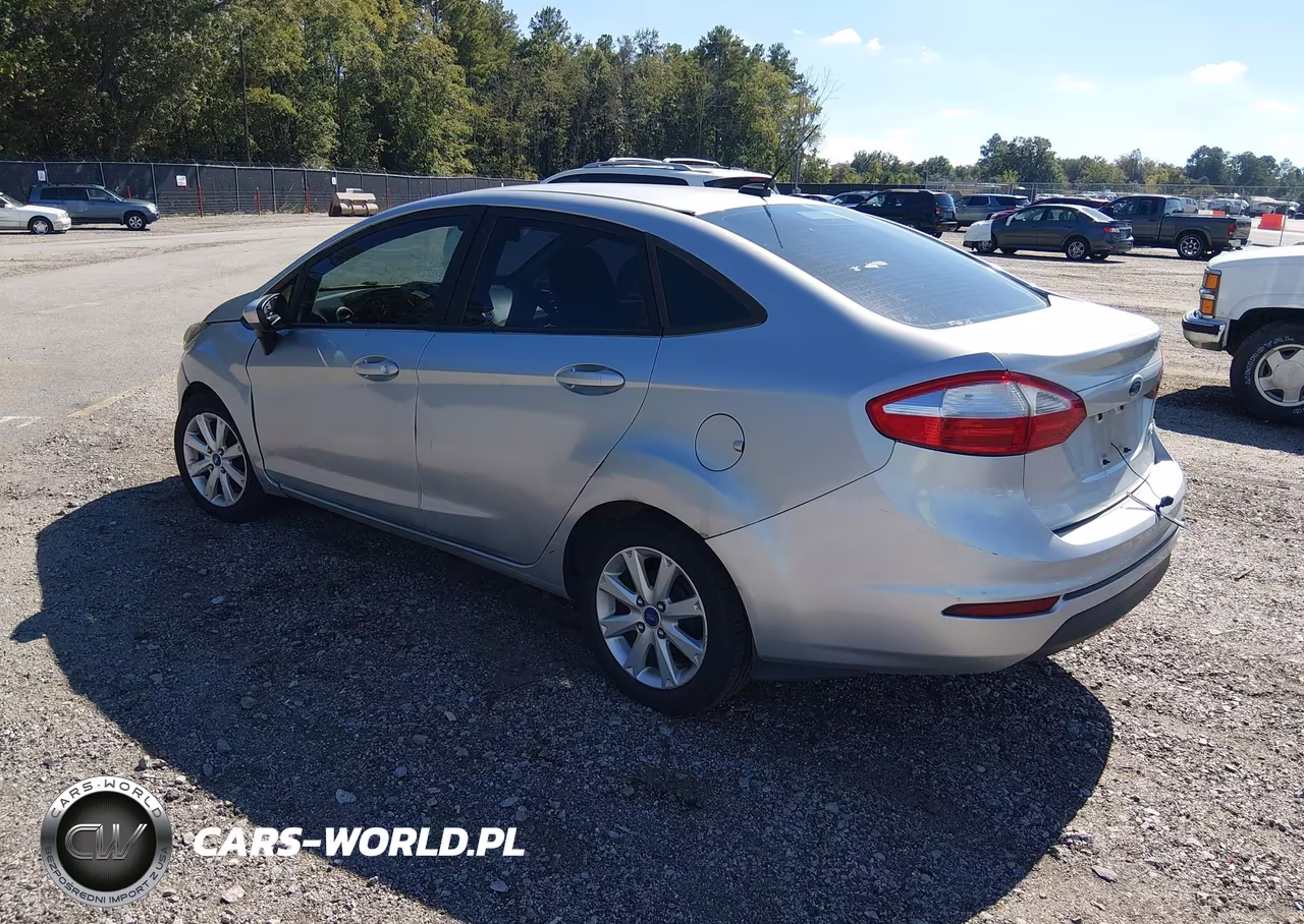 2015 Ford Fiesta S VIN:3FADP4AJ6FM202669 - 3