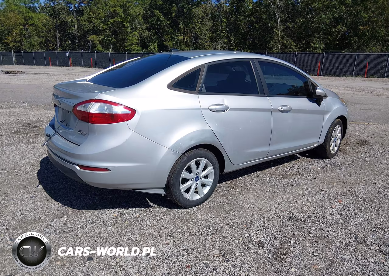 2015 Ford Fiesta S VIN:3FADP4AJ6FM202669 - 4