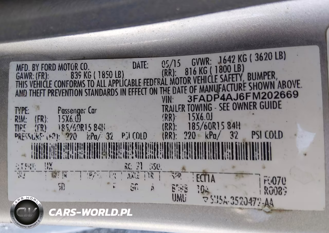 2015 Ford Fiesta S VIN:3FADP4AJ6FM202669 - 9
