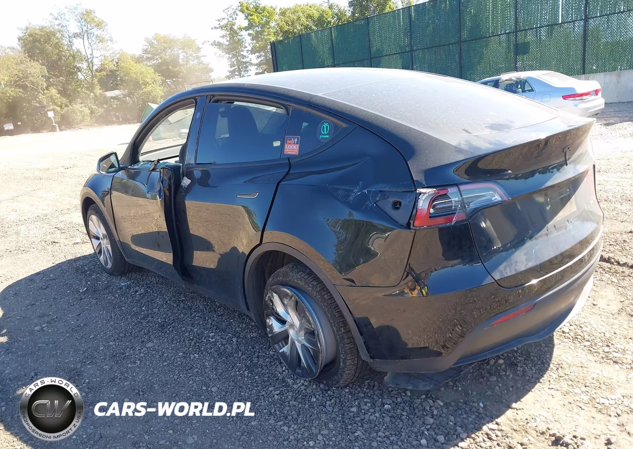2023 Tesla Model Y Awd-Long Range Dual Motor All-Wheel Drive VIN:7SAYGDEE3PA177308 - 3