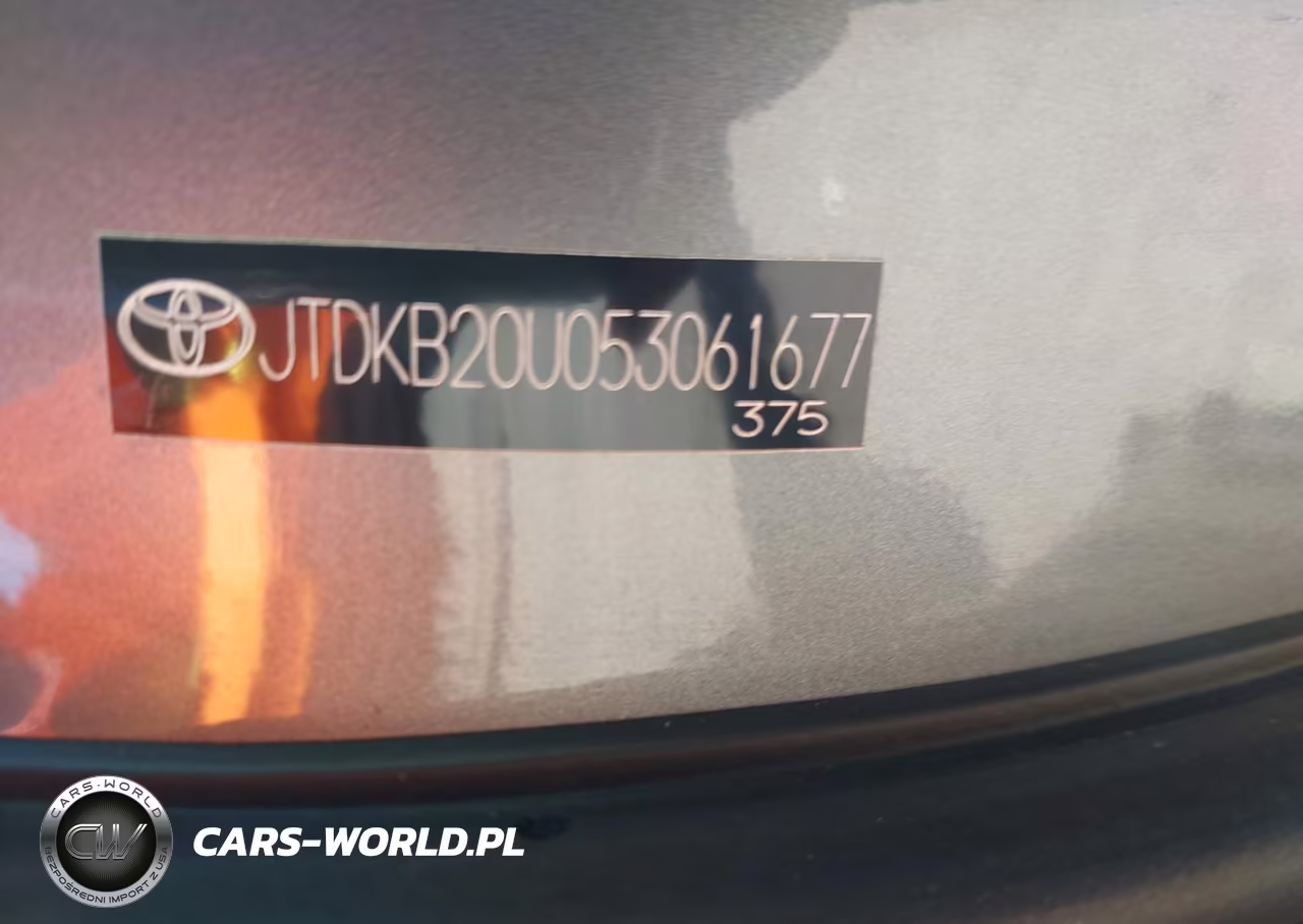 2005 Toyota Prius VIN:JTDKB20U053061677 - 9