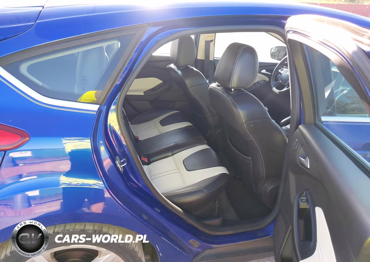 2013 Ford Focus Titanium VIN:1FADP3N24DL230398 - 8