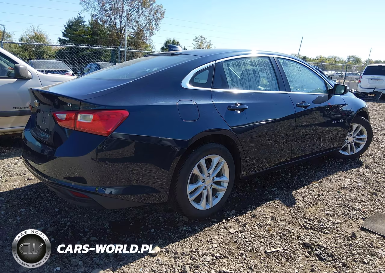 2018 Chevrolet Malibu Lt VIN:1G1ZD5ST4JF135621 - 4