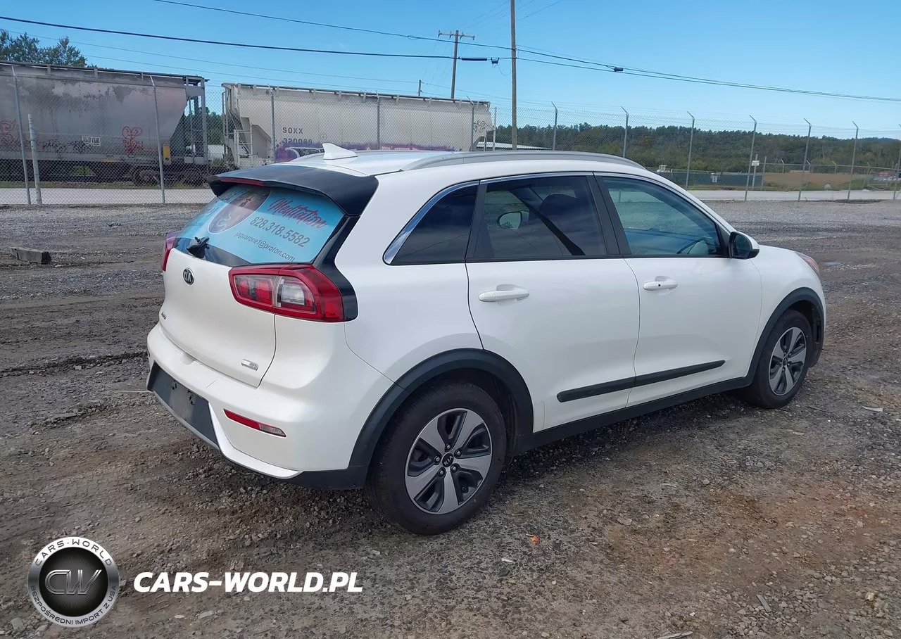 2017 Kia Niro Lx VIN:KNDCB3LC8H5064753 - 4