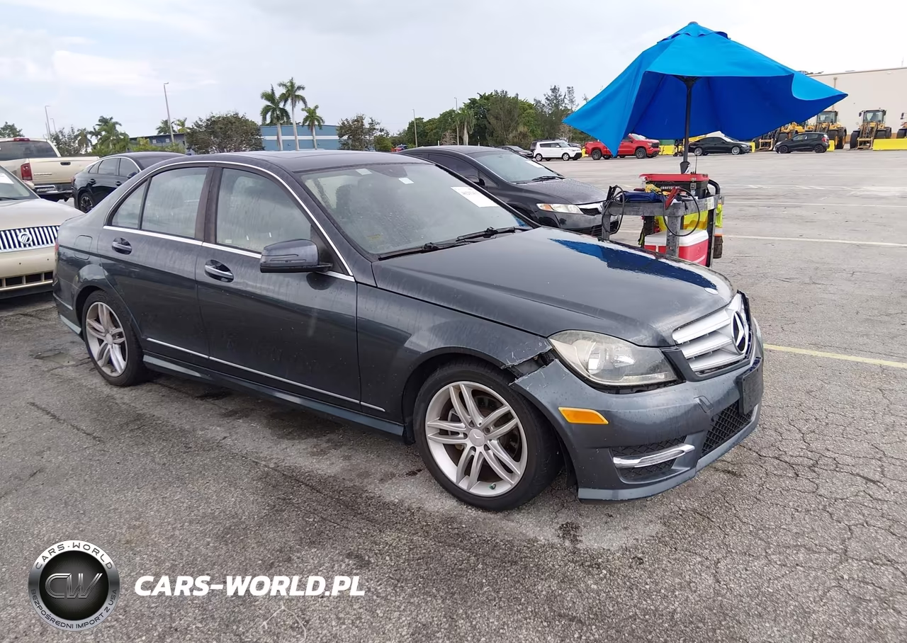 2013 Mercedes-Benz C 250 Sport – zdjęcie 1 z 11