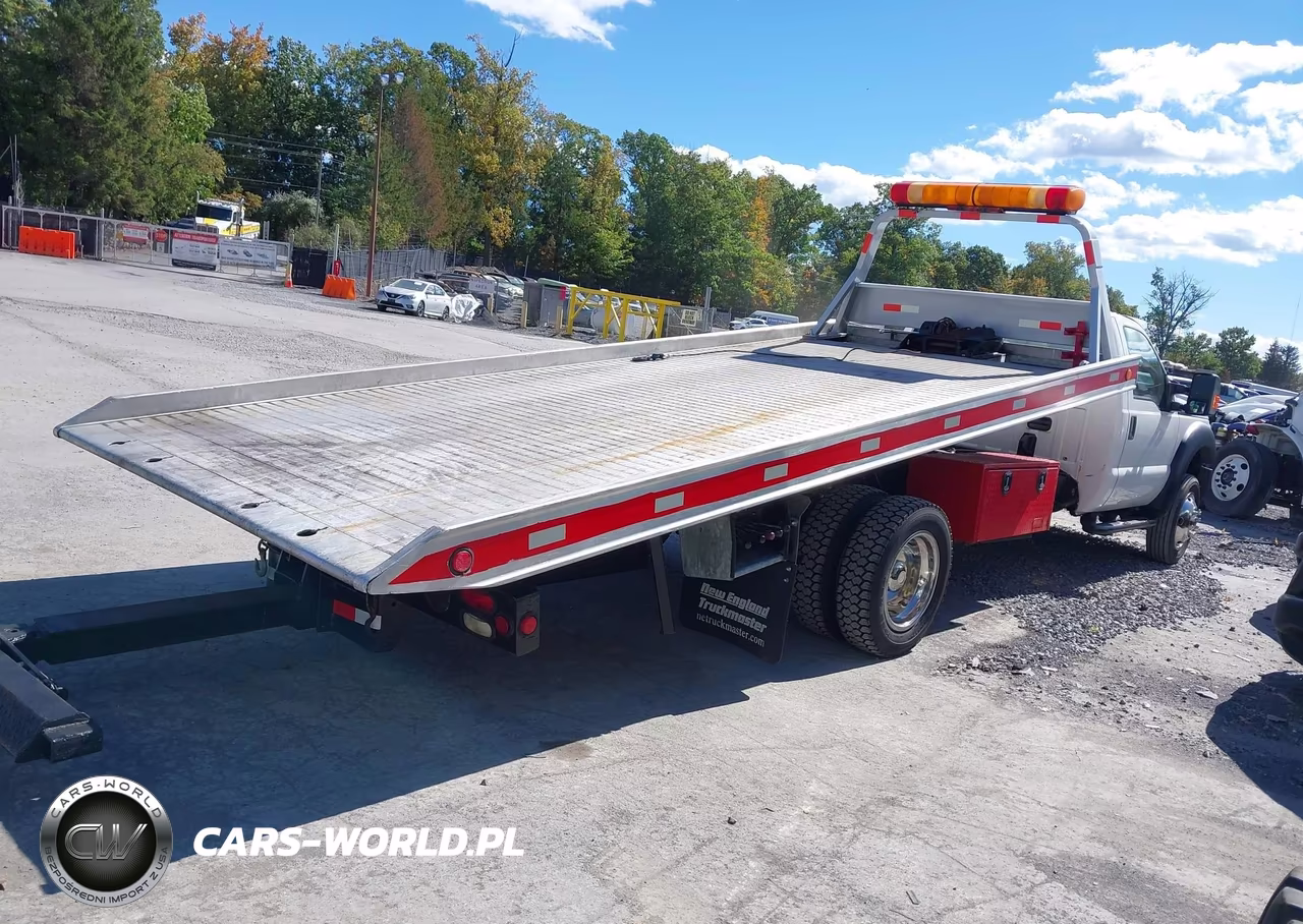 2016 Ford F-550 Chassis Xl VIN:1FDUF5GY6GEB16269 - 4