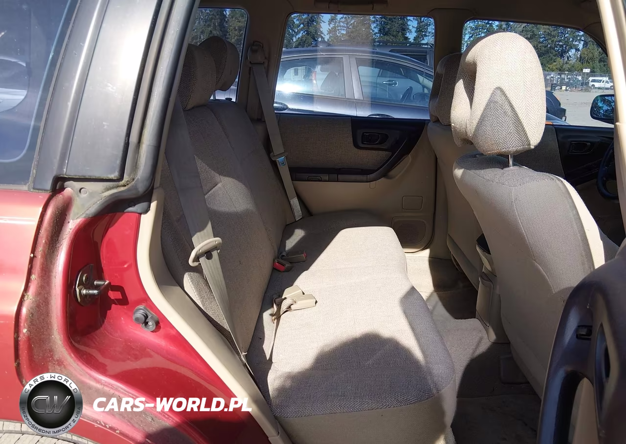 2002 Subaru Forester L VIN:JF1SF635X2G717135 - 8