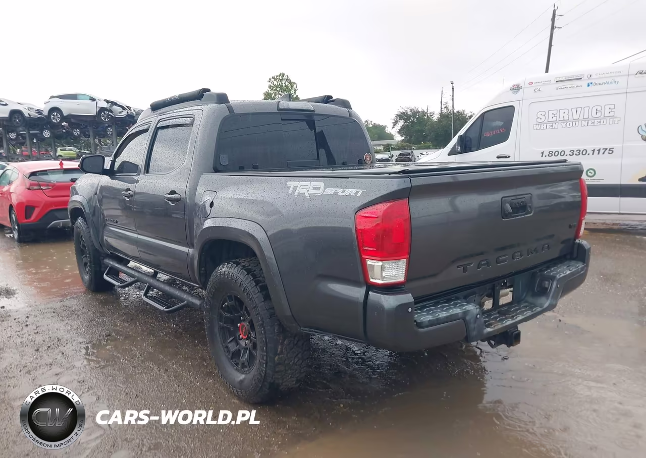 2017 Toyota Tacoma Trd Sport VIN:5TFAZ5CN9HX023939 - 3