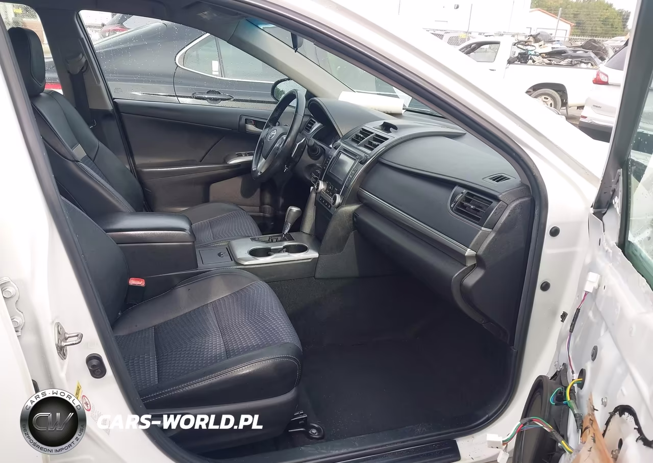 2014 Toyota Camry Se VIN:4T1BF1FK1EU354045 - 5