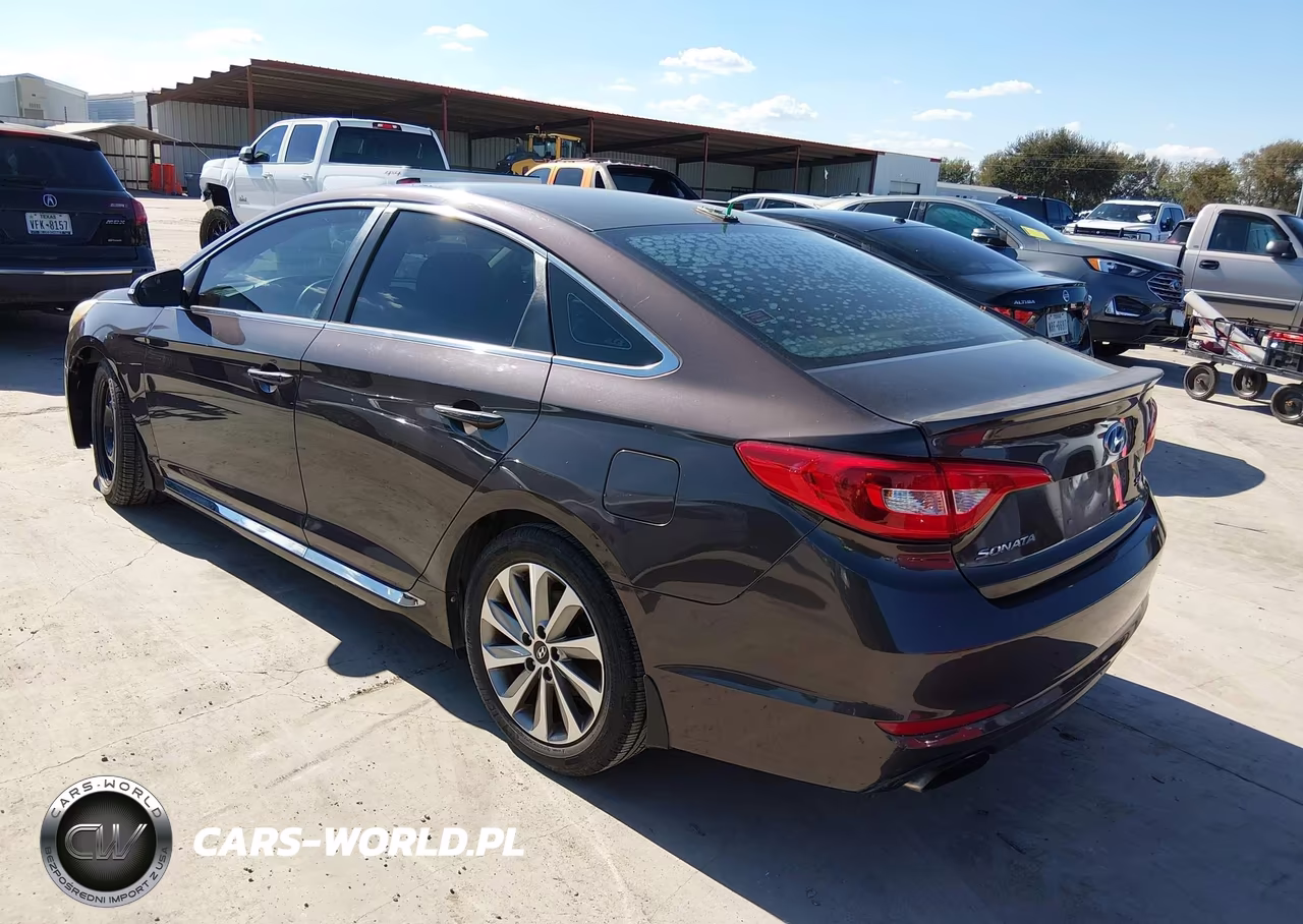 2015 Hyundai Sonata Sport VIN:5NPE34AF8FH211482 - 3