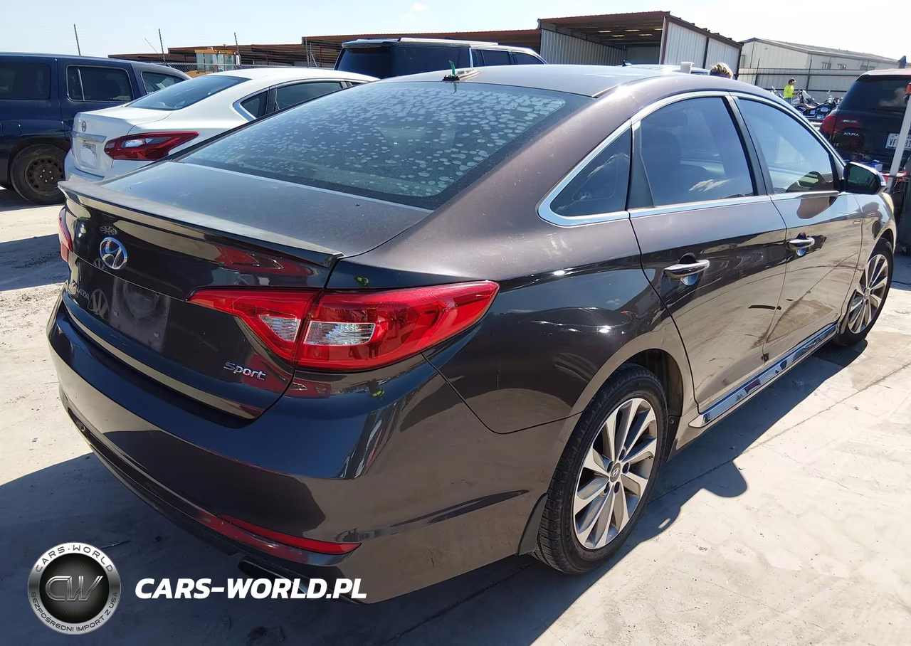 2015 Hyundai Sonata Sport VIN:5NPE34AF8FH211482 - 4