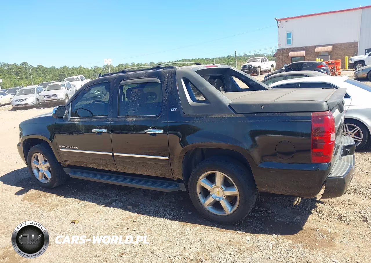 2011 Chevrolet Avalanche 1500 Ltz VIN:3GNTKGE33BG154887 - 14