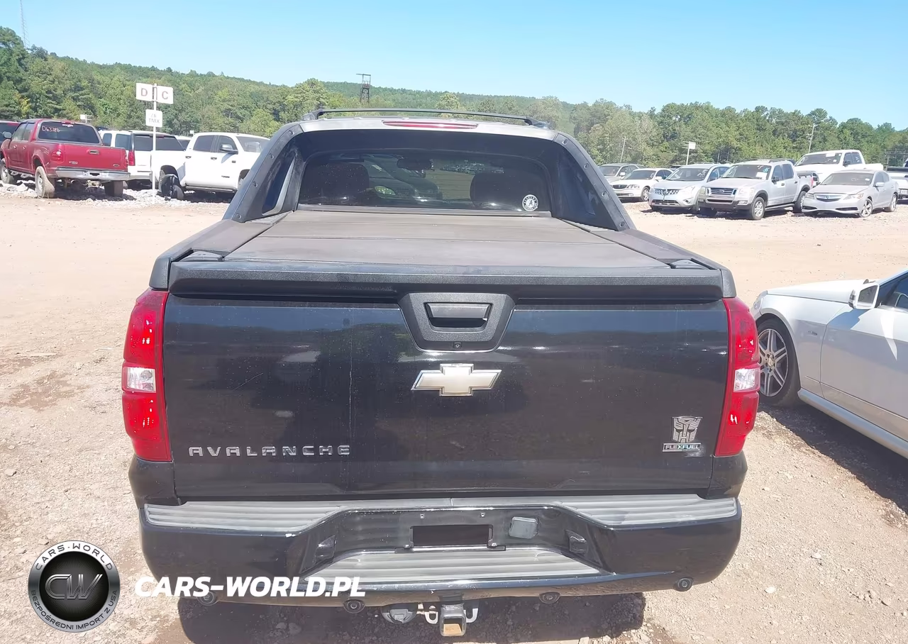 2011 Chevrolet Avalanche 1500 Ltz VIN:3GNTKGE33BG154887 - 16