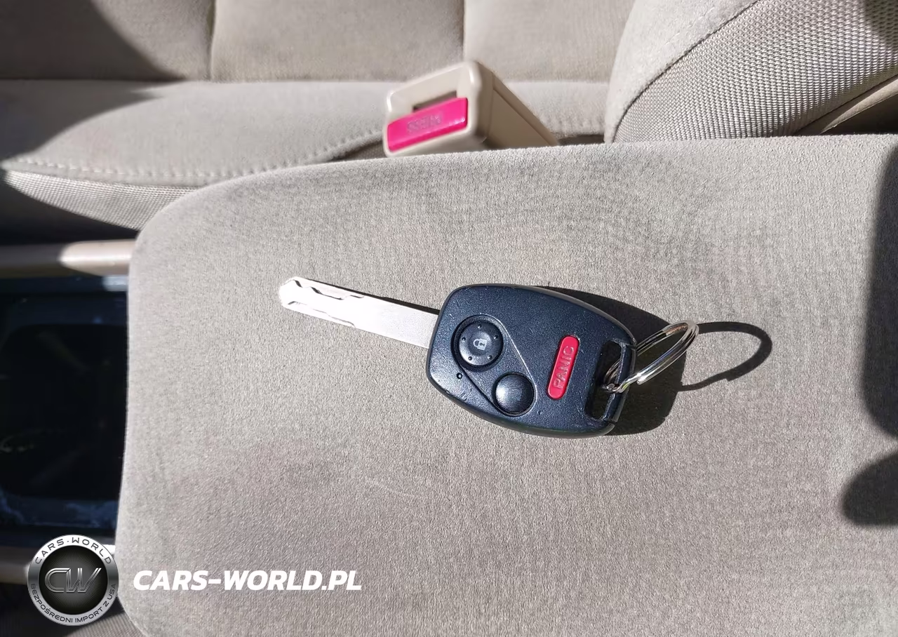2007 Honda Civic Lx VIN:2HGFA16517H304736 - 11